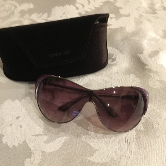 🌹🌹SOLD🌹🌹Tom Ford Violet Cat Eye Sunglasses - Picture 2 of 8
